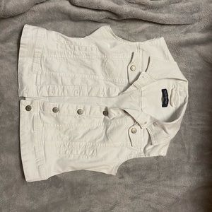 SLEEVELESS JEAN JACKET🤍